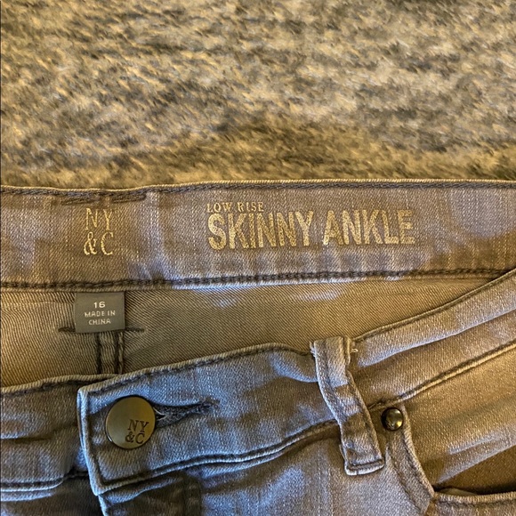 New York & Co Skinny Ankle Jeans - Size 16 - Picture 2 of 5